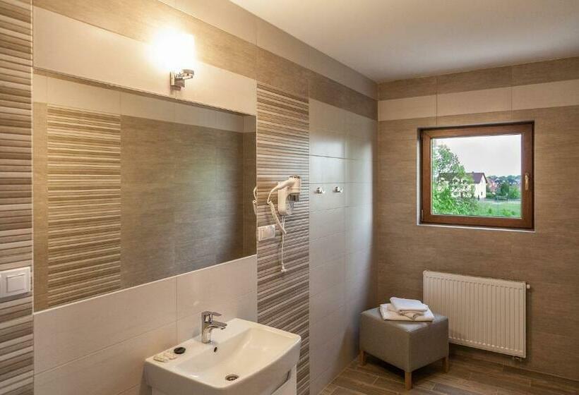 شقة غرفة واحدة, Sunset Spa