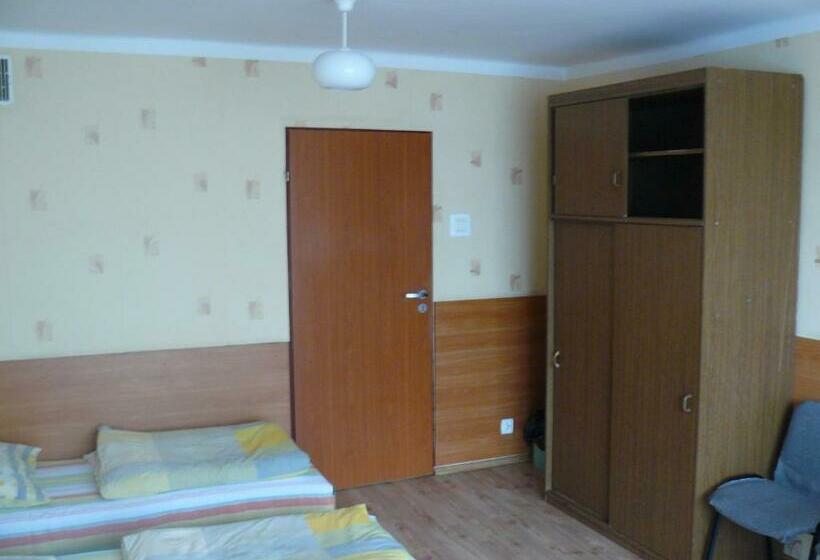 4인용 스탠다드 룸, Twój Hostel Ruda śląska