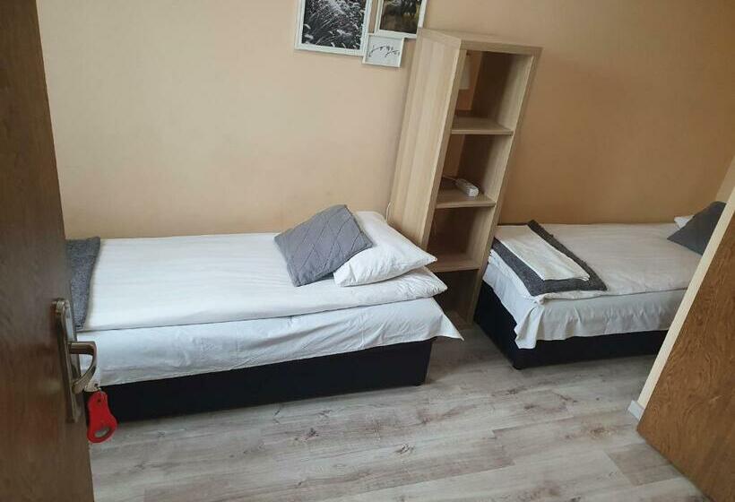 חדר סטנדרט, U Joanny