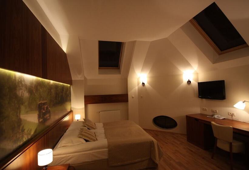 חדר סטנדרט עם מיטת קינג, Vabank