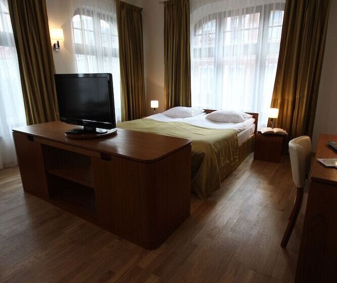 חדר דלוקס, Vabank