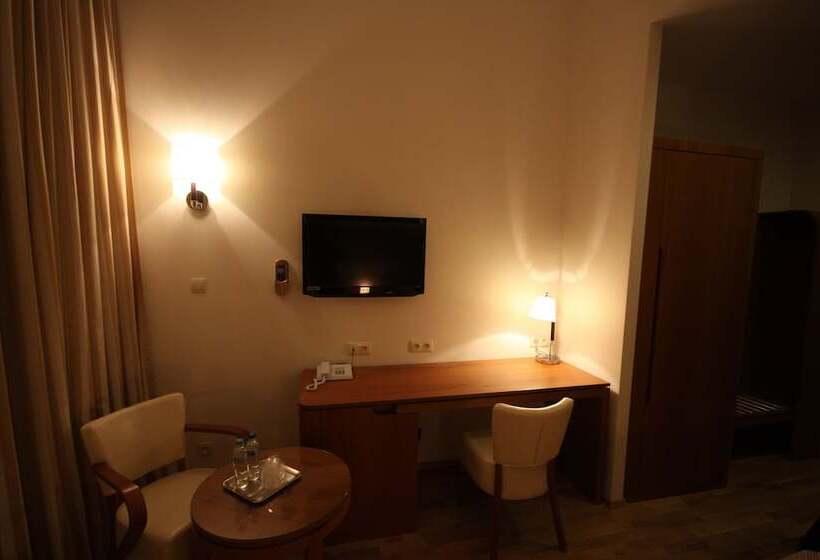 חדר סטנדרט יחיד, Vabank