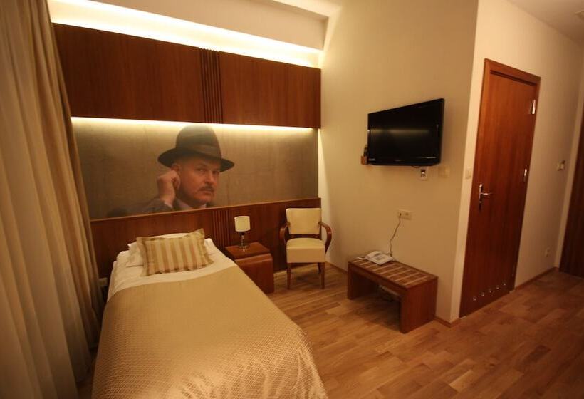 חדר סטנדרט יחיד, Vabank