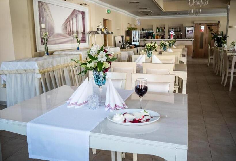 חדר סטנדרט לארבעה, Vitalia