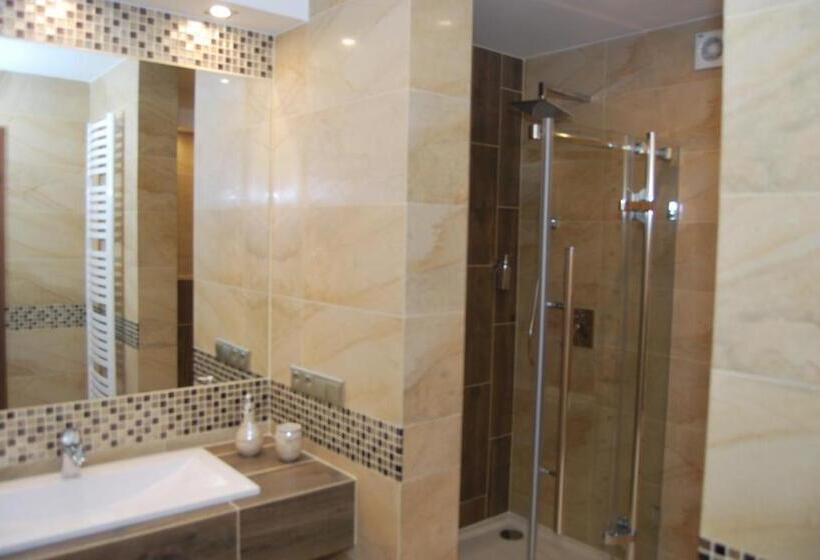 سوییت سوپریور, W Dobieszkowie