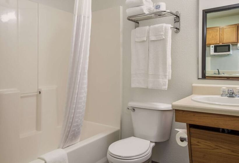 带2个双人床的标准工作室, Woodspring Suites Houston La Porte