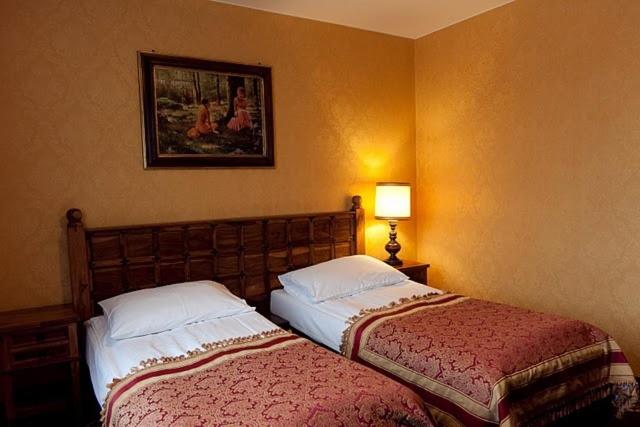 Номер Стандарт, Zameczek