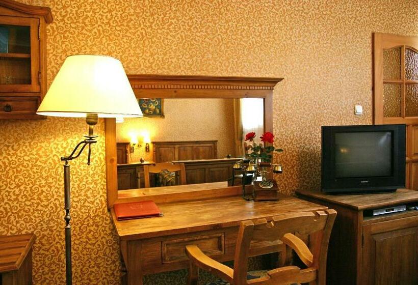 Номер Стандарт, Zameczek