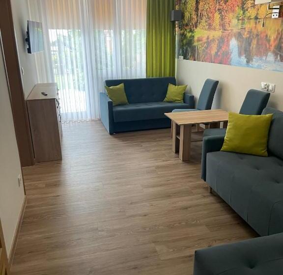 Suite with lake view, Zielony & Ow Borowik & Pensjonat Manhattan   Centrum Rekreacji I Wypoczynku Gastrotur