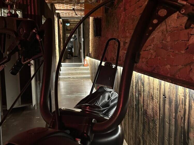 חדר דלוקס, Lusi è In Collina