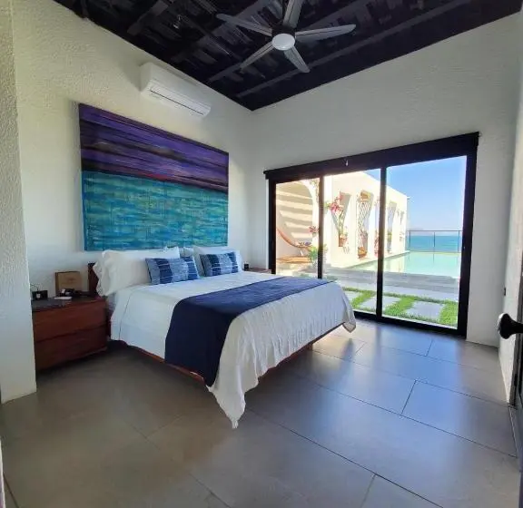 سوئیت با تخت بزرگ, Casa Roma Hotel Boutique