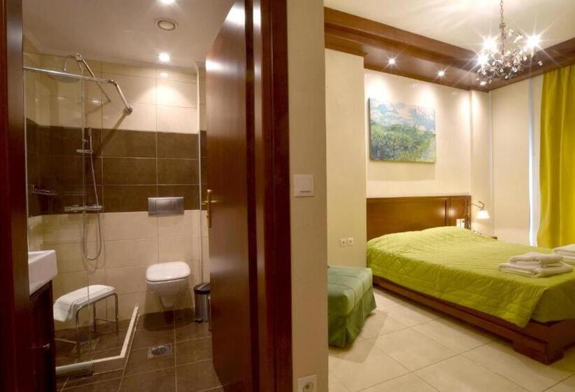 デラックストリプルルーム, Alexander Mountain Resort