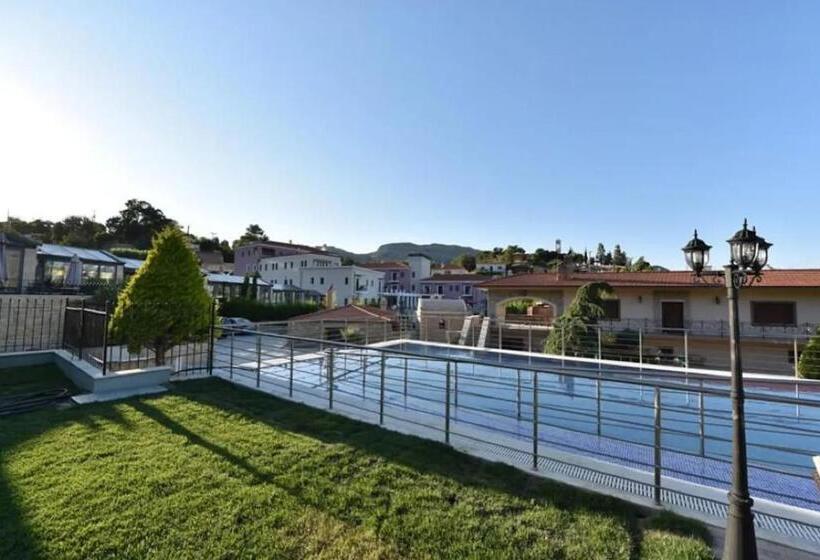 スタンダードルーム, Alexander Mountain Resort