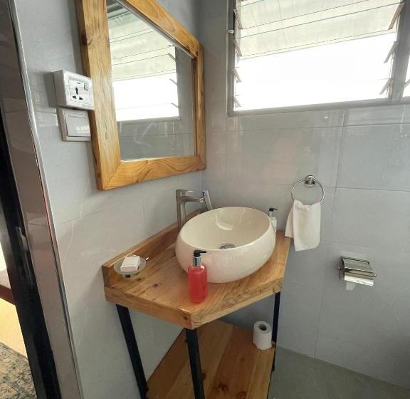 اتاق استاندارد با تخت بزرگ, Governor S Residence