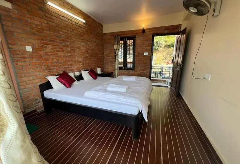 اتاق استاندارد با بالکن, Little Pilgrim Family Lodge