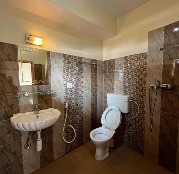 اتاق استاندارد با بالکن, Little Pilgrim Family Lodge