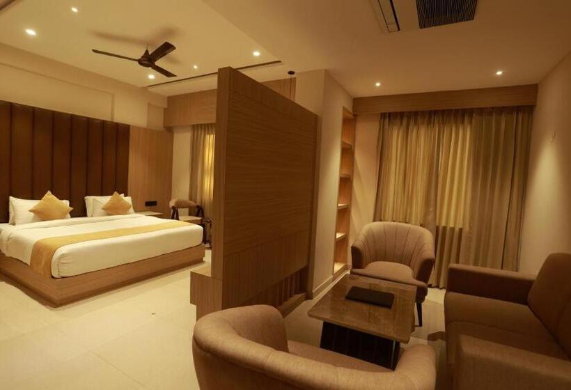 Люкс с гидромассажем, Taviral Regency