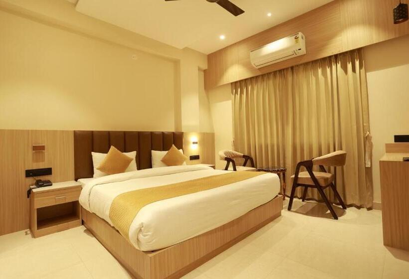 Family Suite, Taviral Regency