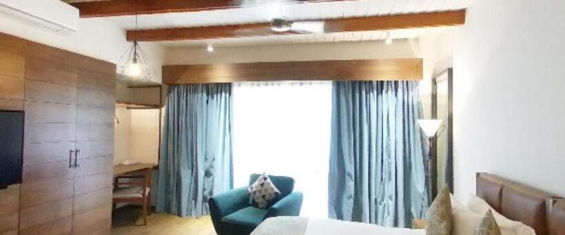 디럭스 룸, Vyna Hillock Resorts Kerala