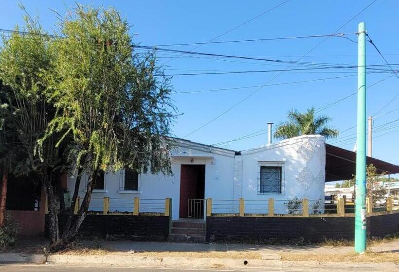 اتاق استاندارد با سرویس بهداشتی مشترک, Hostal Casa Antigua Santa Ana