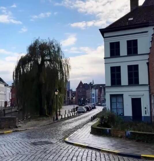 חדר סטנדרט, Ces Home