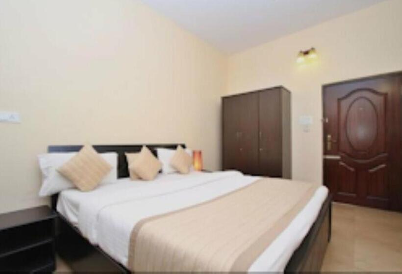 Номер Deluxe, Bota Royal Luxury Suites,koppa