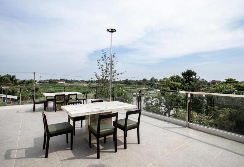 غرفة سوبيريور, Chainam Charmchuree Residences Cafe And Spa