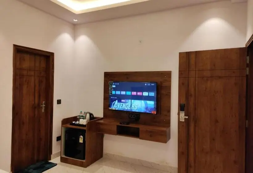 Chambre Standard, Emerald Suites