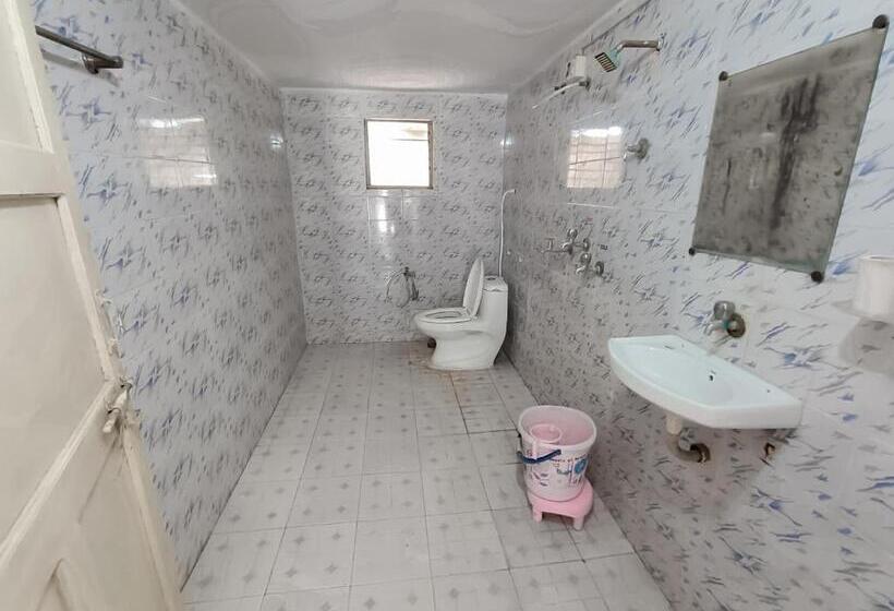 Номер Deluxe, Dholavira Tourism Resort