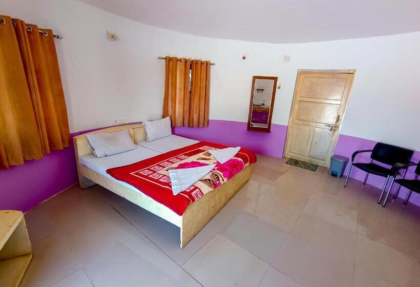 디럭스 룸, Dholavira Tourism Resort