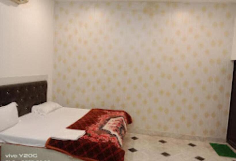 Номер Стандарт, Silsila होटल सिलसिला , Varanasi