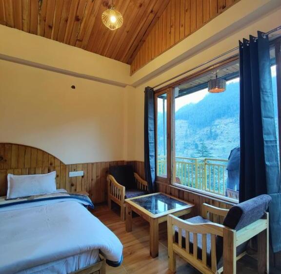 Четырехместный Номер Классик, The Woodpecker Inn Jibhi