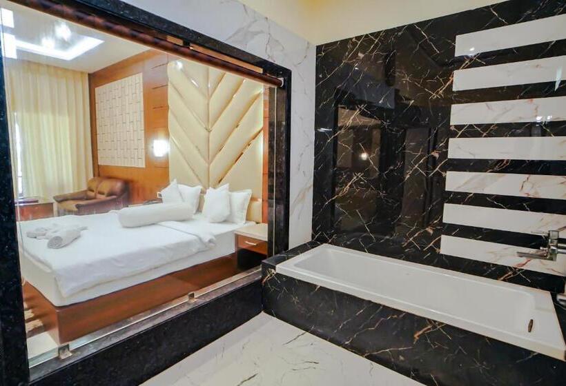 חדר דלוקס עם מרפסת נוף לים, Sea Star Spa Resort On Beach