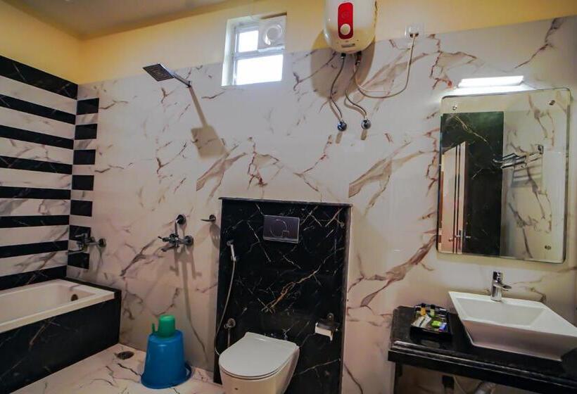 חדר דלוקס עם מרפסת נוף לים, Sea Star Spa Resort On Beach