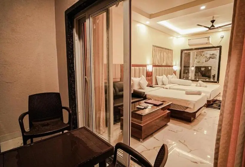Deluxe Kolmen Hengen Huone, Sea Star Spa Resort On Beach