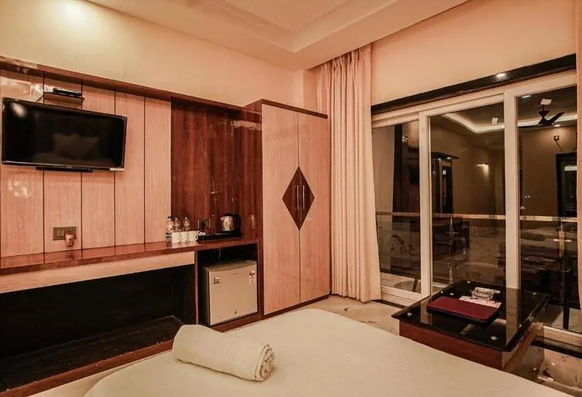 Deluxe Kolmen Hengen Huone, Sea Star Spa Resort On Beach