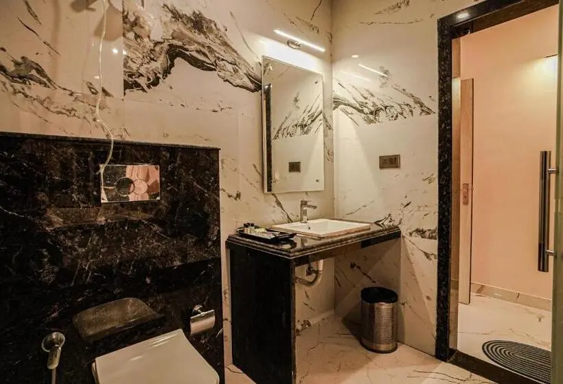 Deluxe Kolmen Hengen Huone, Sea Star Spa Resort On Beach