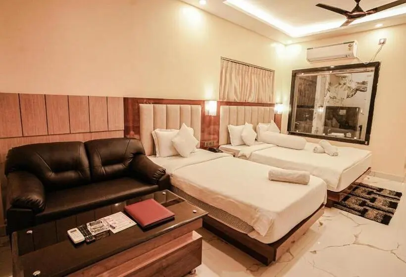 Deluxe Kolmen Hengen Huone, Sea Star Spa Resort On Beach