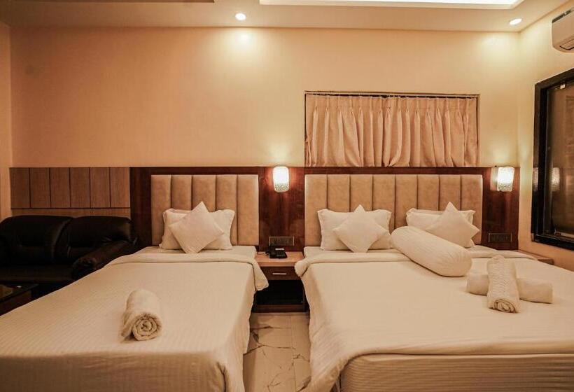 חדר דלוקס לשלושה, Sea Star Spa Resort On Beach