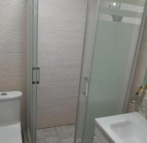 اتاق استاندارد سه نفره, Amina Hotel Boutique