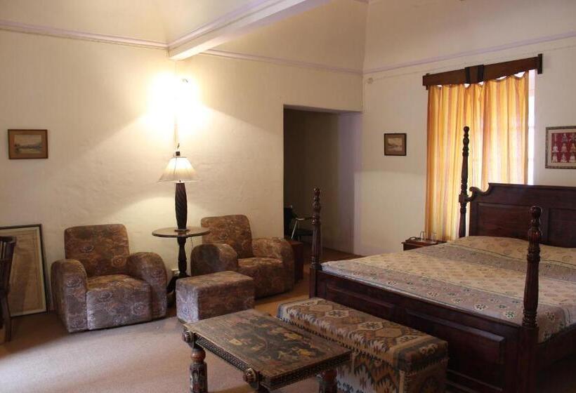 Quarto Estandar, Dundlod Fort