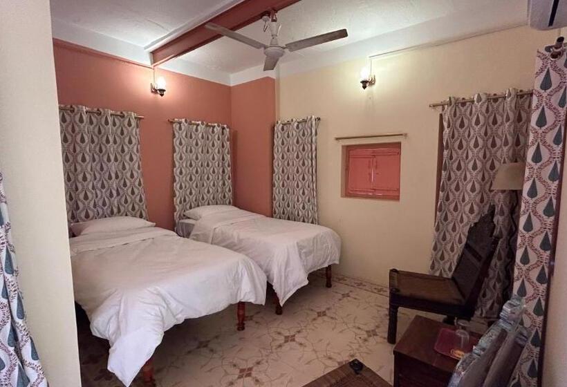 Quarto Estandar, Dundlod Fort