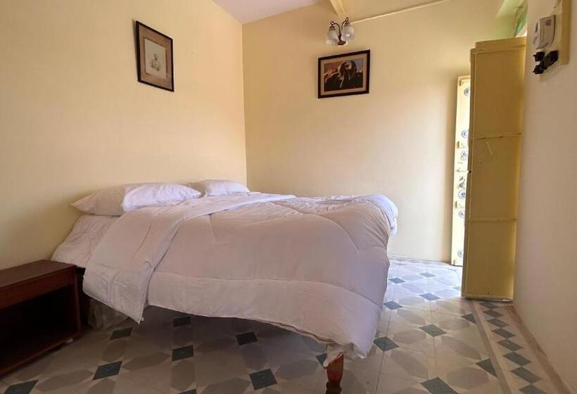 Quarto Estandar, Dundlod Fort