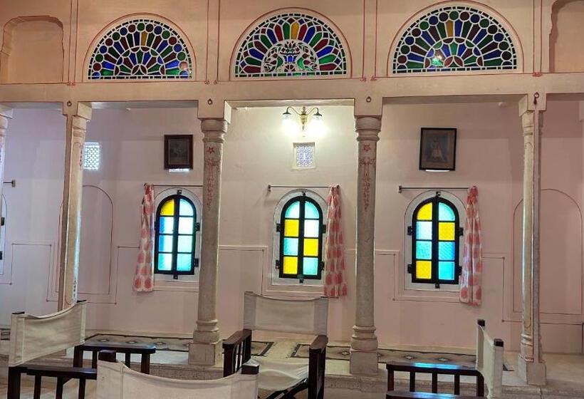 Quarto Estandar, Dundlod Fort