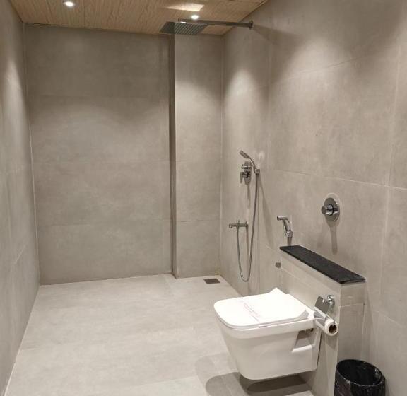 Háromágyas Comfort Szoba, The S Crown Somnath