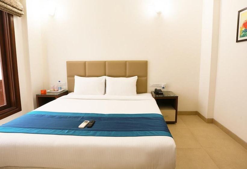 غرفة ديلوكس, Alpina Hotels & Suites