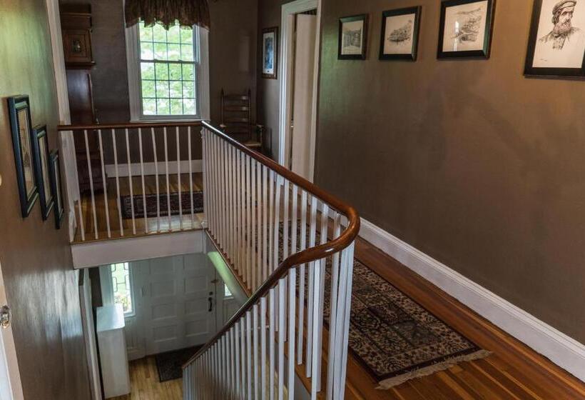 اتاق لوکس, Antique1242 British Bed & Breakfast