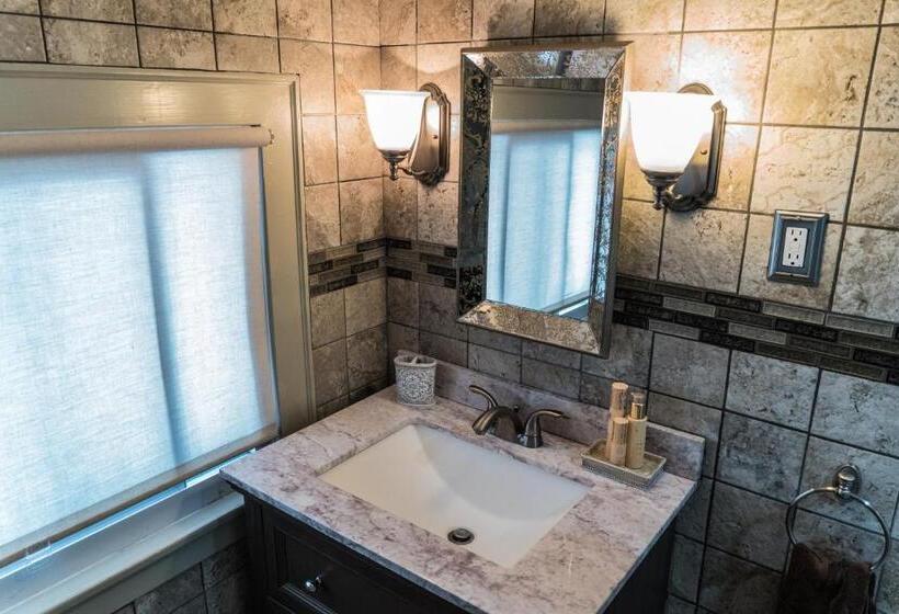 اتاق استاندارد, Antique1242 British Bed & Breakfast