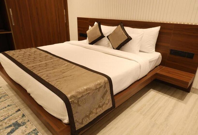 带阳台的豪华间, Baantalai Hotel And Resort