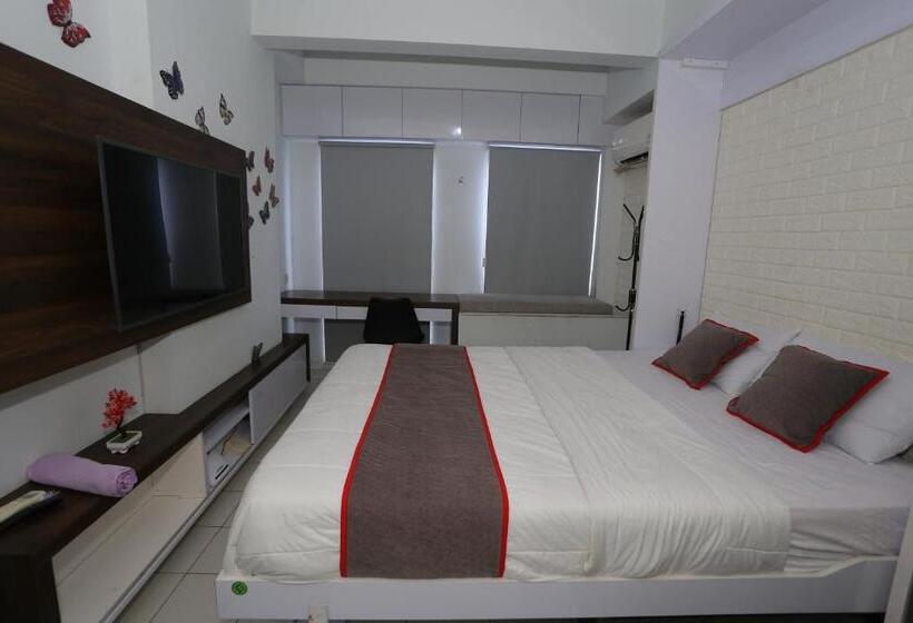 デラックスルーム, Capital O 93490 Yubi Room Patraland